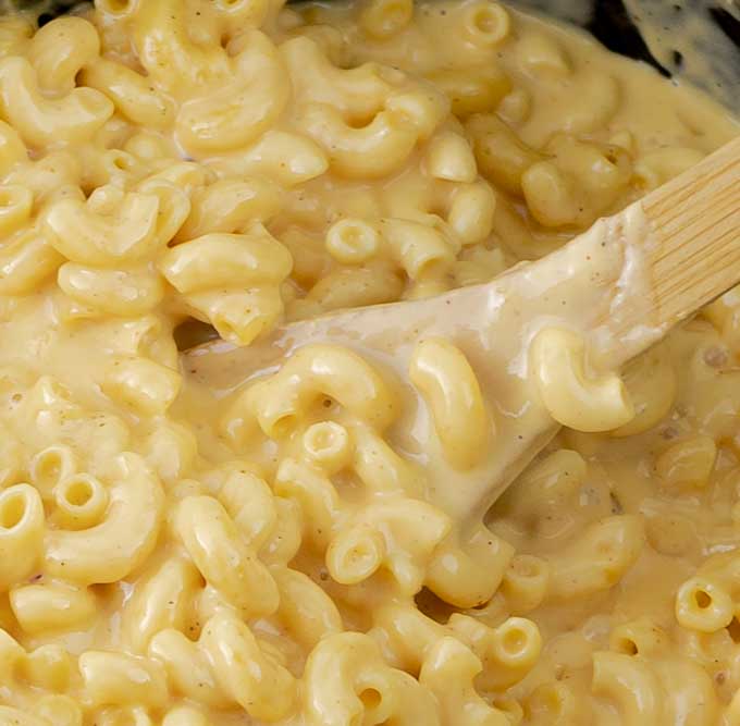 Extra Creamy Slow Cooker Macaroni and Cheese SAVOR With Jennifer