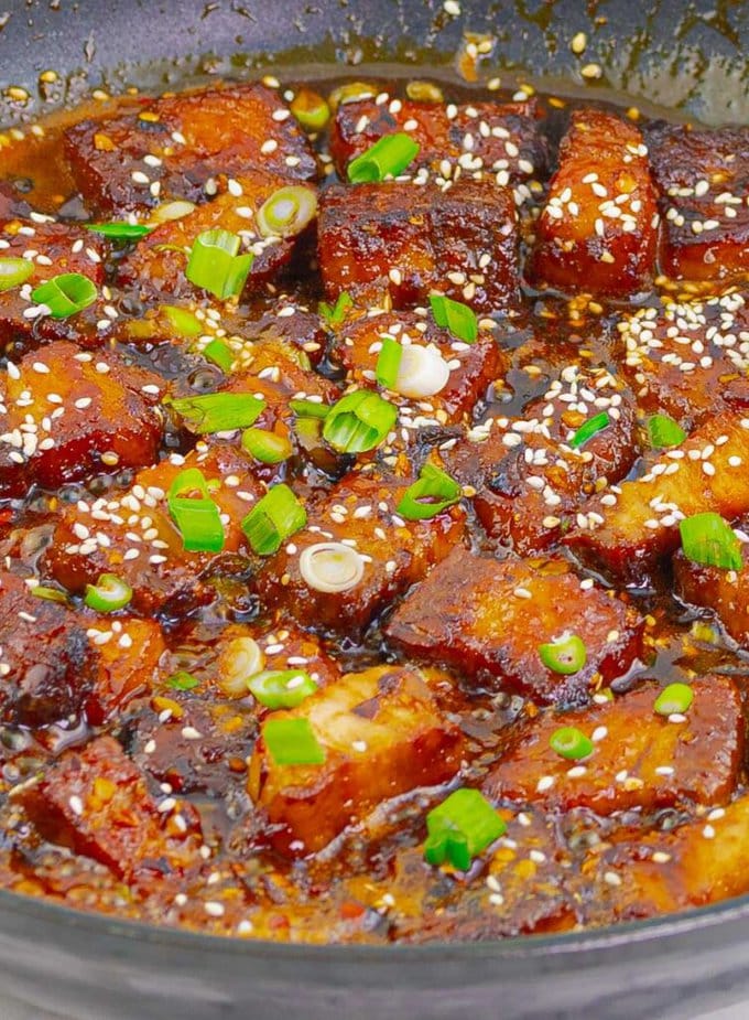 close up of Chinese pork belly in sauce pan